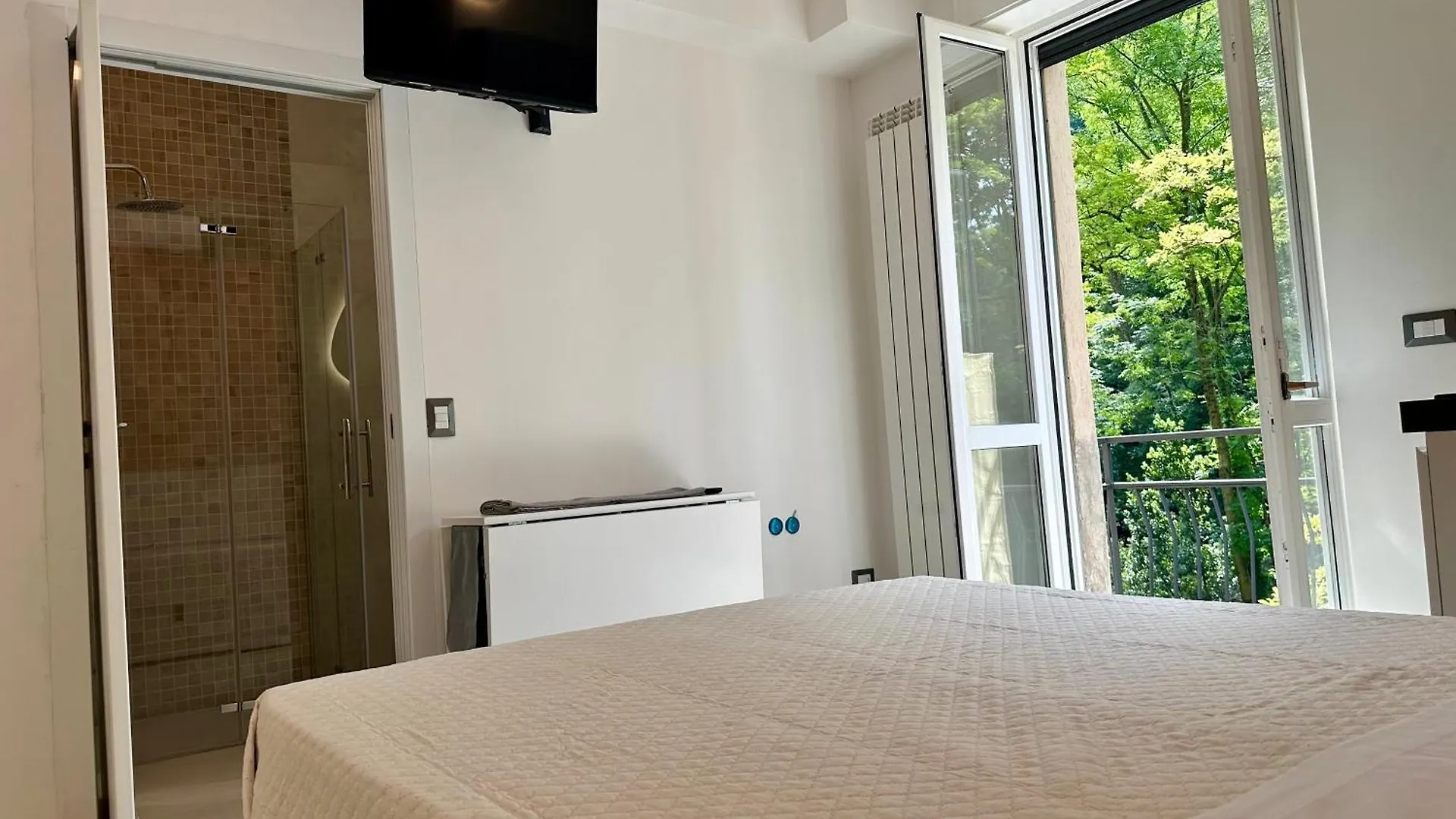 Lecco Rivers Retreat - Five Design Suites Дом отдыха