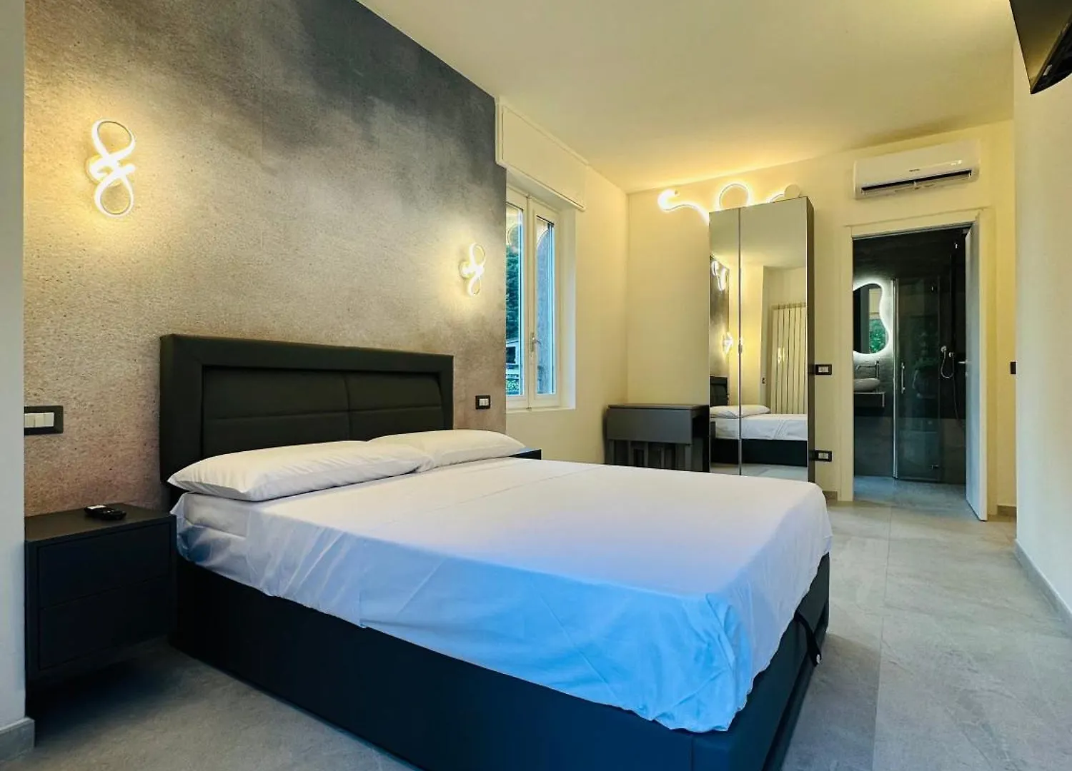 Lecco Rivers Retreat - Five Design Suites 0*,