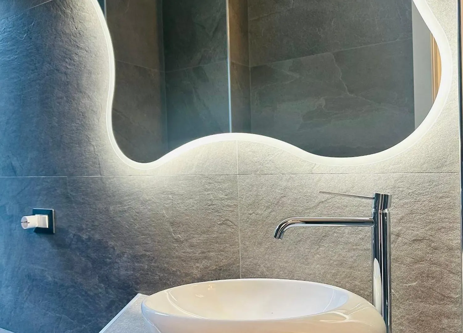 Lecco Rivers Retreat - Five Design Suites Италия