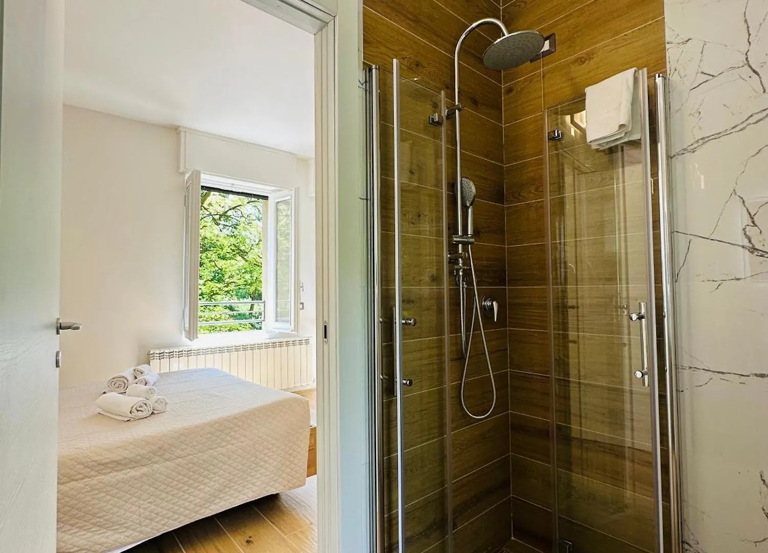Lecco Rivers Retreat - Five Design Suites